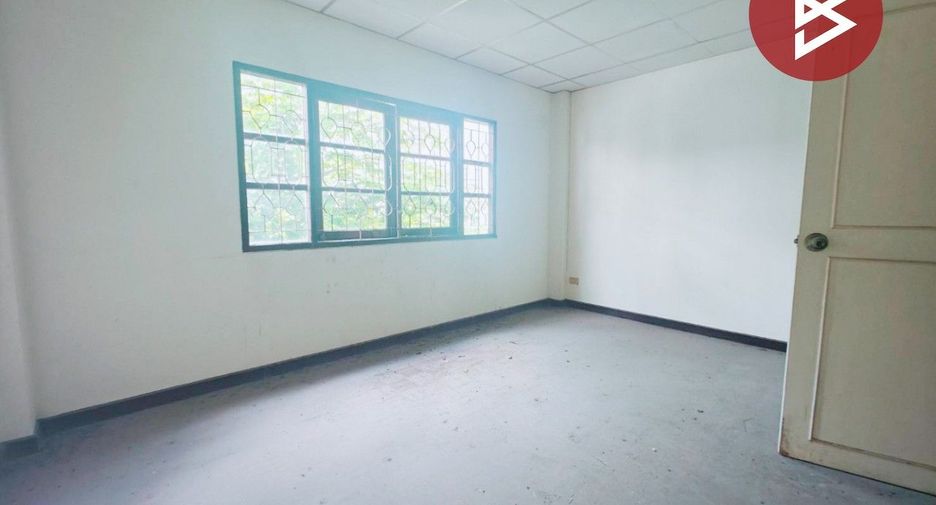 À vendre 4 chambres maison de ville à Mueang Samut Prakan, Samut Prakan