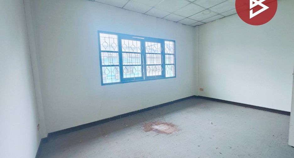 À vendre 4 chambres maison de ville à Mueang Samut Prakan, Samut Prakan