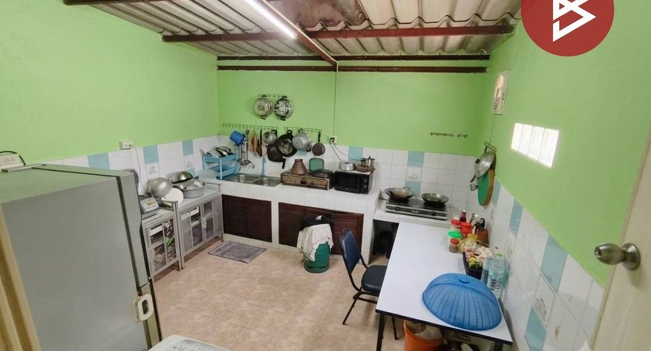 À vendre 2 chambres maison de ville à Mueang Samut Prakan, Samut Prakan