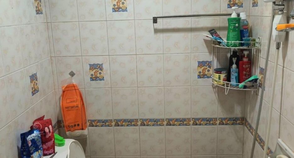 À vendre 2 chambres maison de ville à Mueang Samut Prakan, Samut Prakan