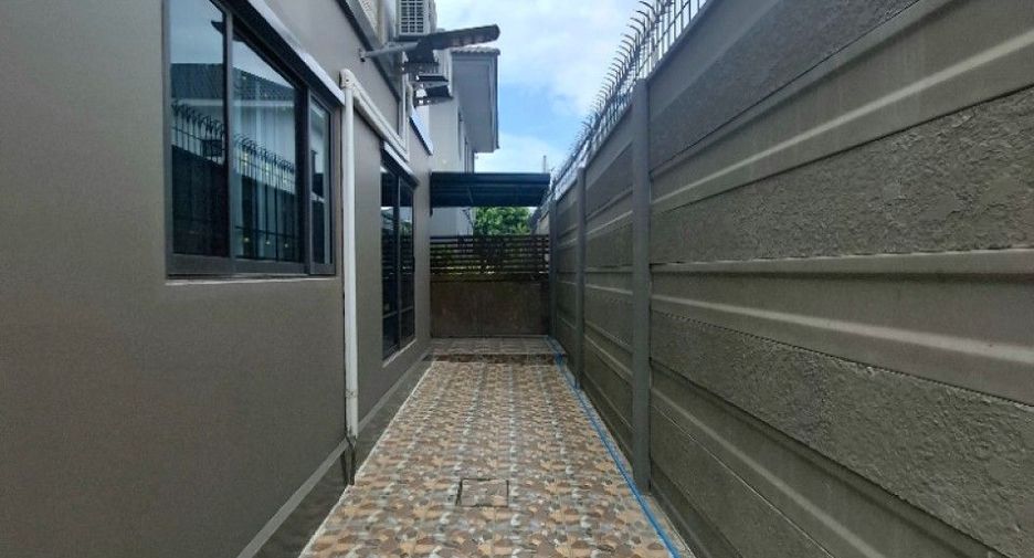 出售 3 卧室 独立屋 在 Bang Phli, Samut Prakan