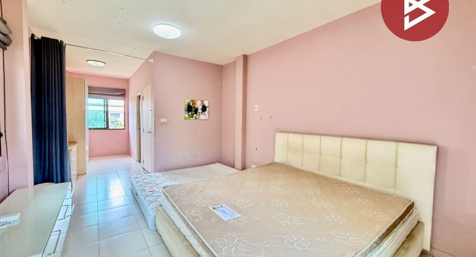 For sale 3 bedrooms house in Sam Phran, Nakhon Pathom