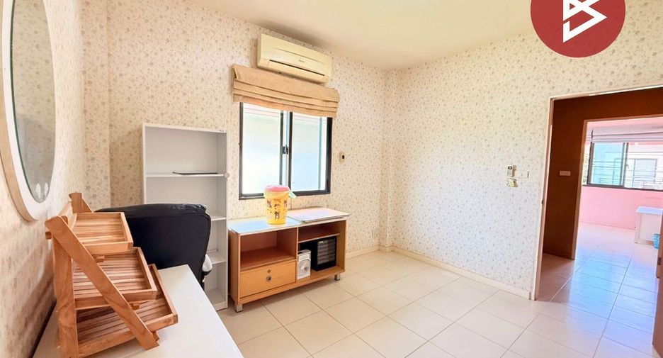 For sale 3 bedrooms house in Sam Phran, Nakhon Pathom