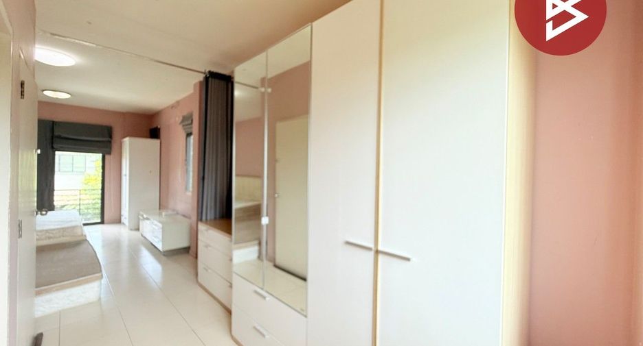 For sale 3 bedrooms house in Sam Phran, Nakhon Pathom