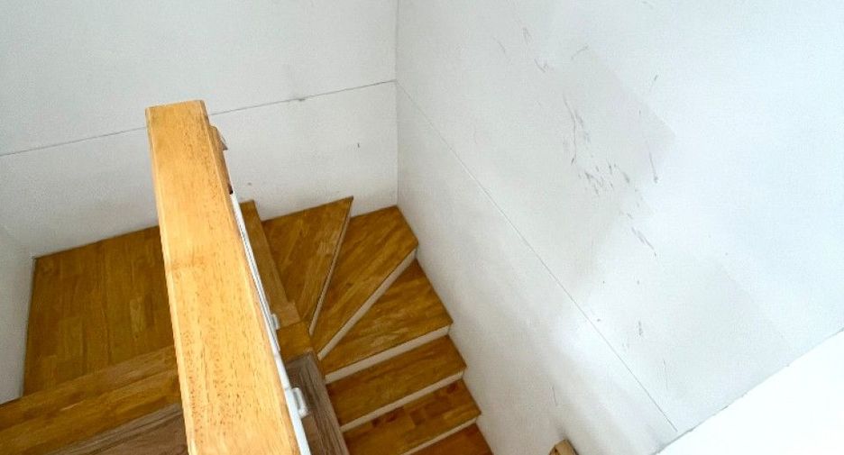 À vendre 3 chambres maison de ville à Mueang Samut Prakan, Samut Prakan