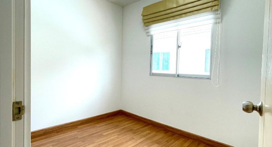 À vendre 3 chambres maison de ville à Mueang Samut Prakan, Samut Prakan