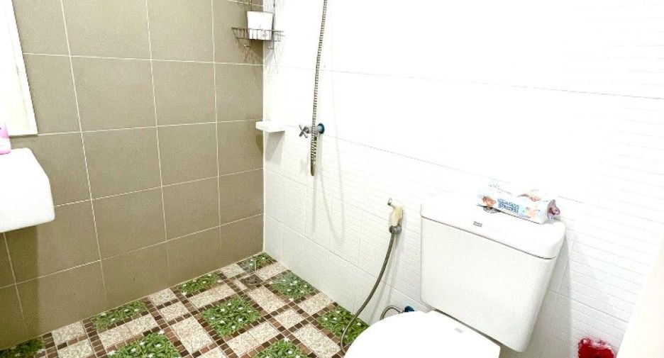 À vendre 3 chambres maison de ville à Mueang Samut Prakan, Samut Prakan