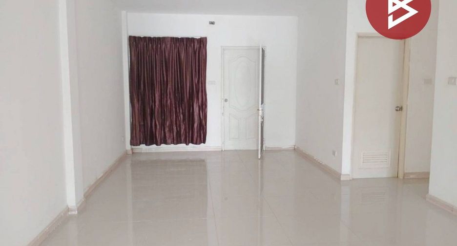 Reihenhaus zum Kauf mit 3 Zimmer in Sam Phran, Nakhon Pathom