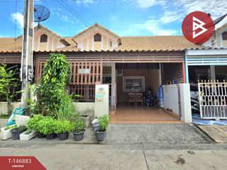 À vendre 2 chambres maison de ville à Si Racha, Chonburi