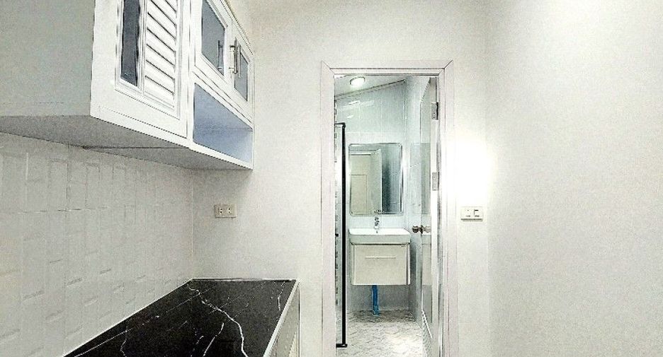 For sale 2 ベッドルーム townhouse in Tha Bo, Nong Khai