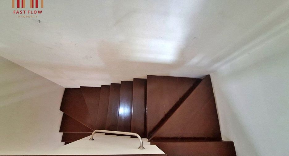 Haus zum Kauf mit 4 Zimmer in Mueang Samut Sakhon, Samut Sakhon