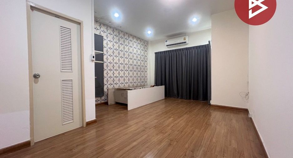 For sale 3 bedrooms house in Phan Thong, Chonburi
