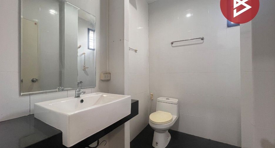 For sale 3 bedrooms house in Phan Thong, Chonburi