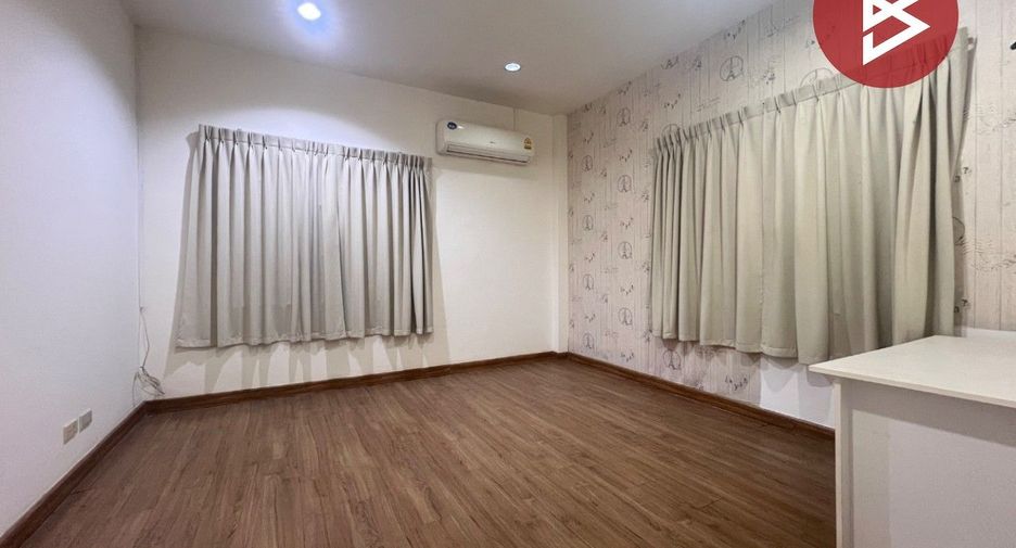 For sale 3 bedrooms house in Phan Thong, Chonburi