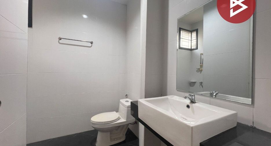 For sale 3 bedrooms house in Phan Thong, Chonburi