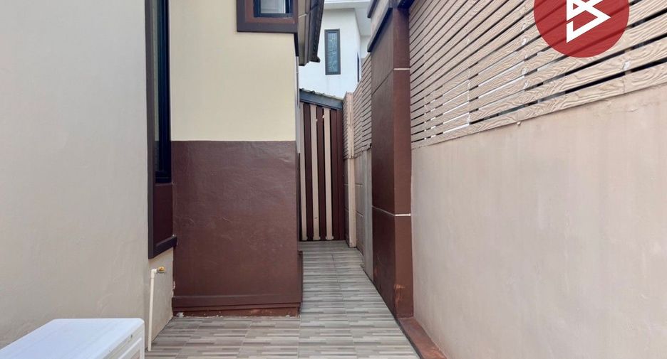 For sale 3 bedrooms house in Phan Thong, Chonburi