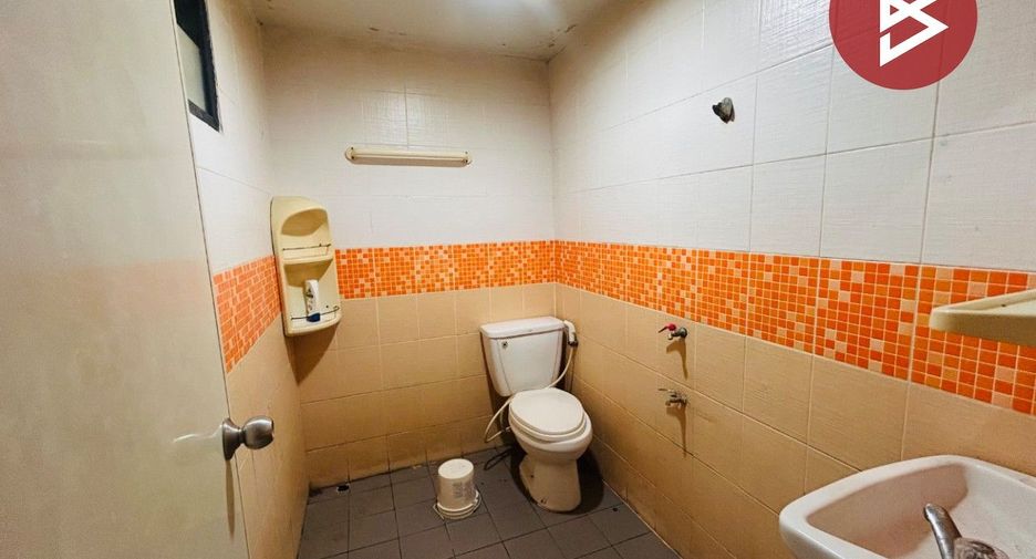 For sale 2 ベッドルーム townhouse in East Pattaya, Pattaya