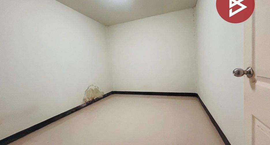 For sale 2 ベッドルーム townhouse in East Pattaya, Pattaya