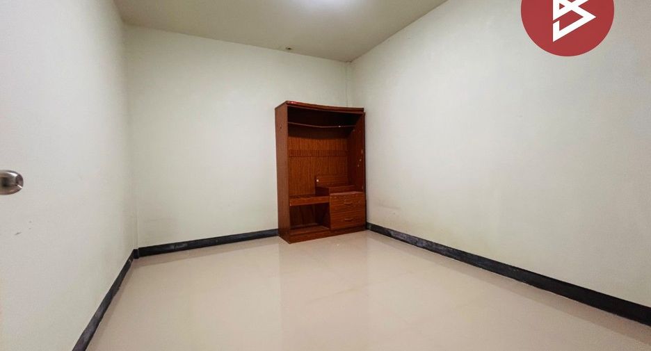 For sale 2 ベッドルーム townhouse in East Pattaya, Pattaya