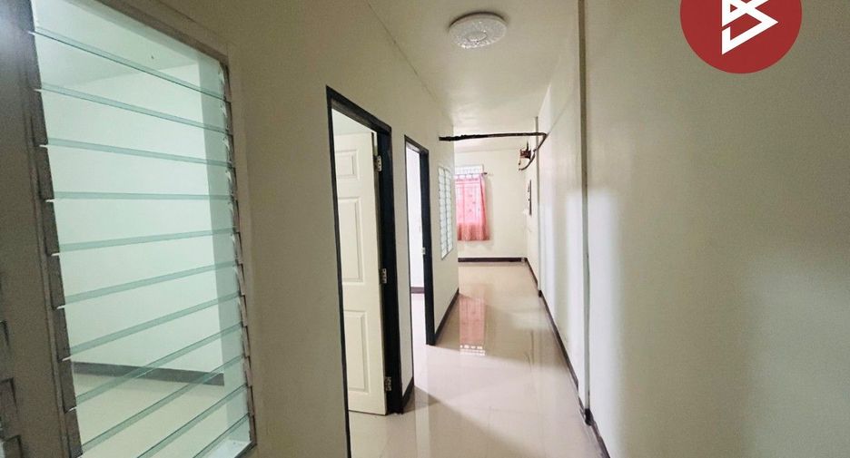 For sale 2 ベッドルーム townhouse in East Pattaya, Pattaya