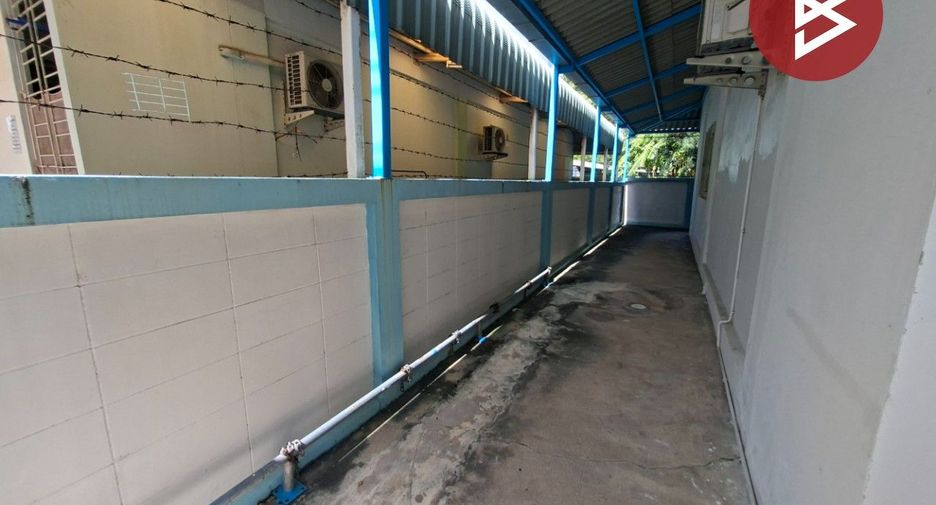 Local comercial en venta de 8 habitaciones en Mueang Chon Buri, Chonburi