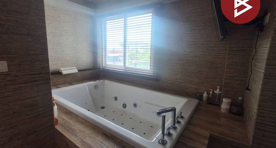 À vendre 4 chambres maison à Bang Bua Thong, Nonthaburi