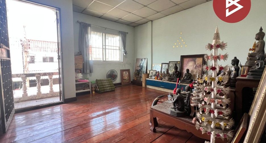 Reihenhaus zum Kauf mit 2 Zimmer in Bang Bua Thong, Nonthaburi