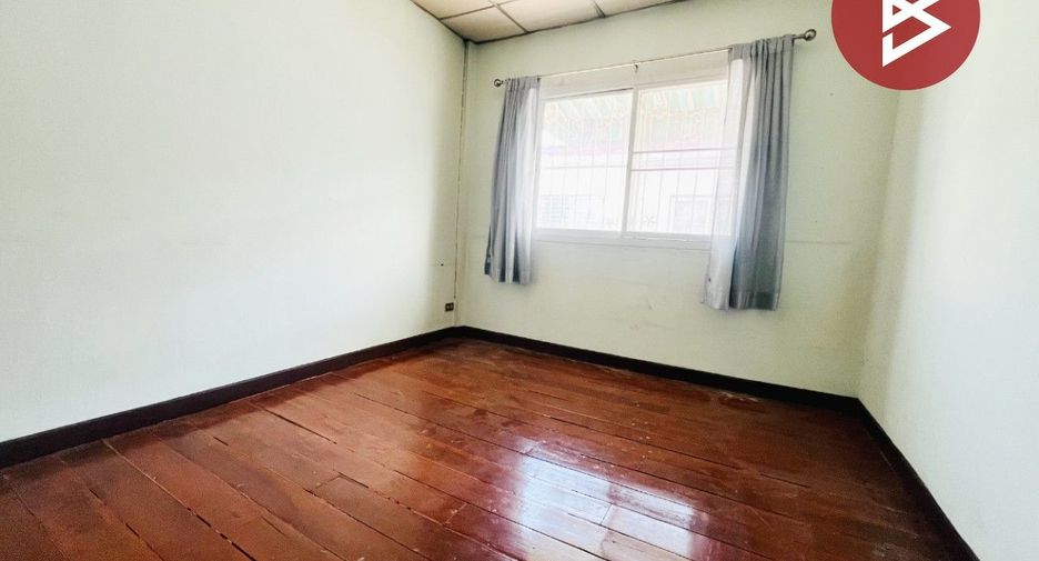 Reihenhaus zum Kauf mit 2 Zimmer in Bang Bua Thong, Nonthaburi