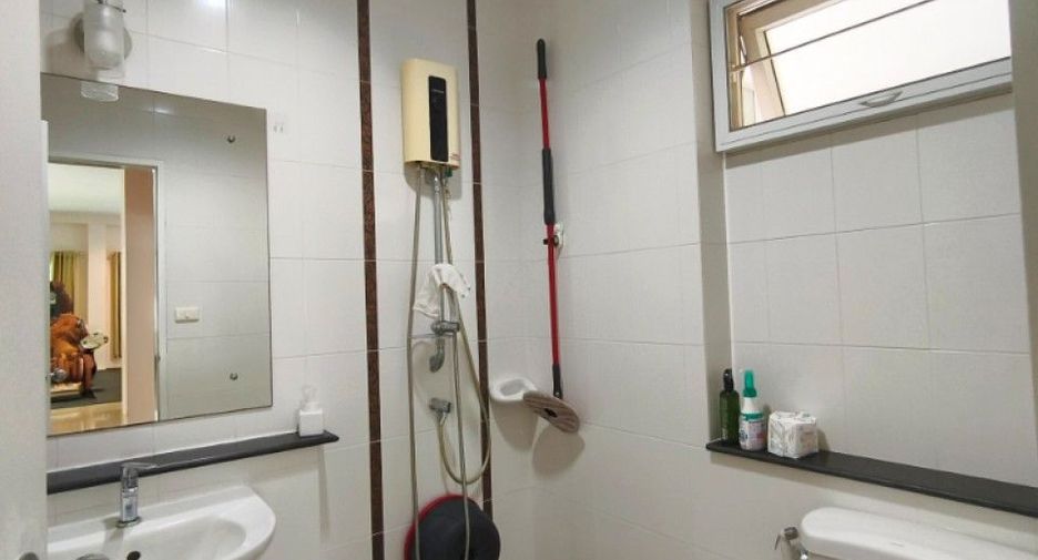 Casa en venta de 3 habitaciones en Bang Phli, Samut Prakan