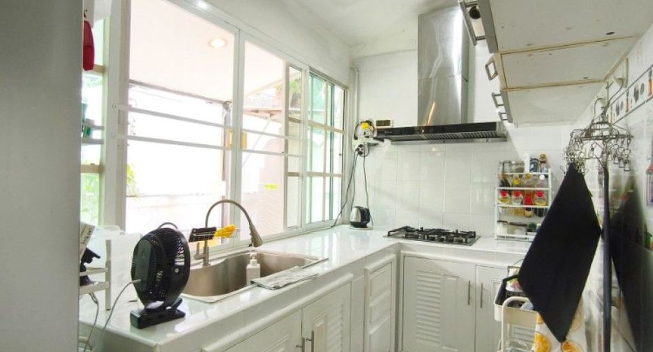 Casa en venta de 3 habitaciones en Bang Phli, Samut Prakan