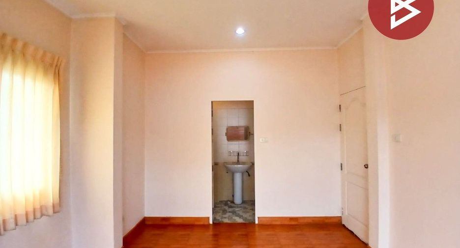 For sale 3 ベッドルーム house in Min Buri, Bangkok