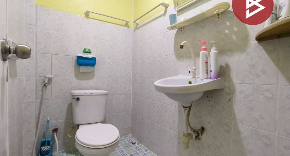 Продажа 2 спальни таунхаус в Mueang Samut Prakan, Самутпракан