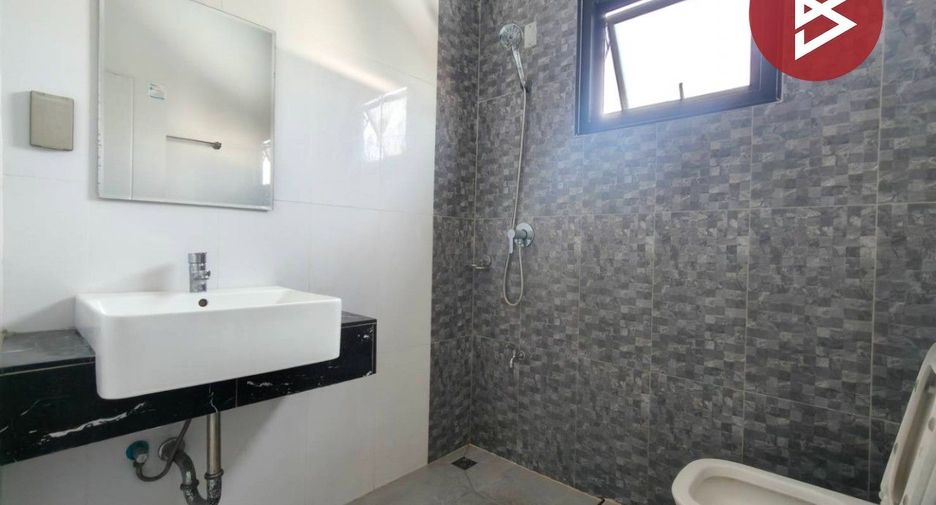 For sale 3 bedrooms house in Phan Thong, Chonburi