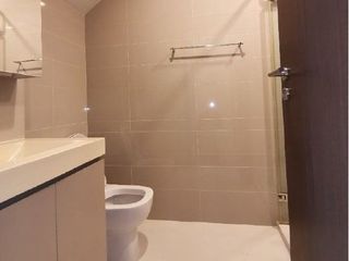 À vendre 2 chambres condo à Pathum Wan, Bangkok