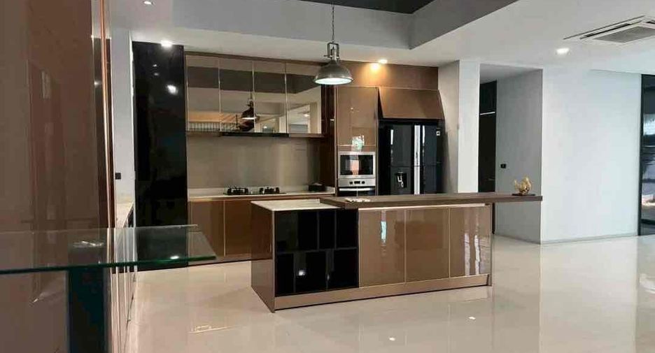 Villa en venta de 5 habitaciones en Watthana, Bangkok