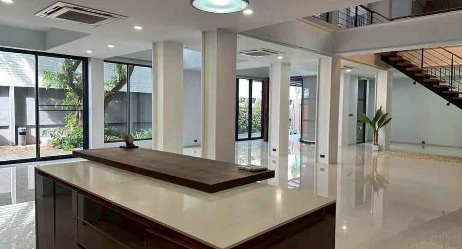 Villa en venta de 5 habitaciones en Watthana, Bangkok