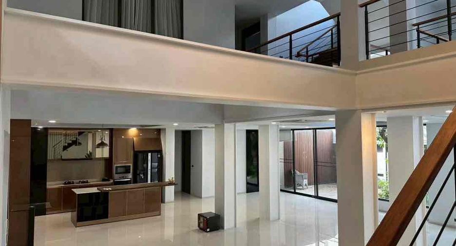 Villa en venta de 5 habitaciones en Watthana, Bangkok