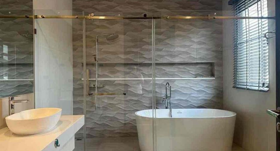 Villa en venta de 5 habitaciones en Watthana, Bangkok