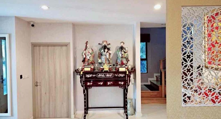 Haus zum Kauf mit 4 Zimmer in Don Mueang, Bangkok