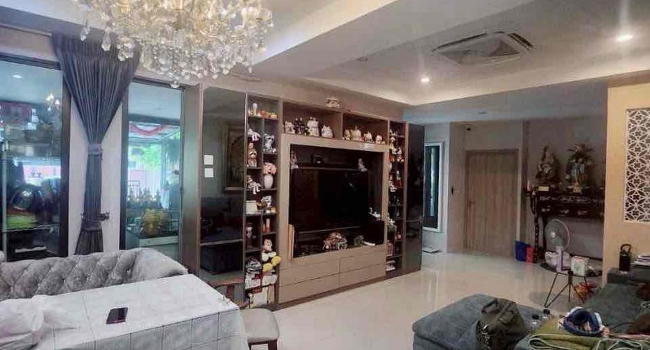 Haus zum Kauf mit 4 Zimmer in Don Mueang, Bangkok