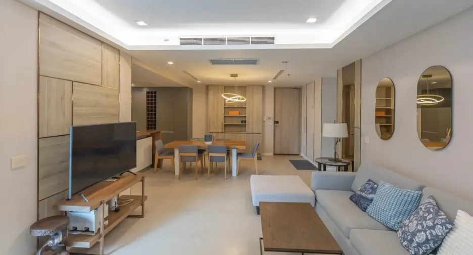 For rent 2 bedrooms apartment in Sathon, Bangkok