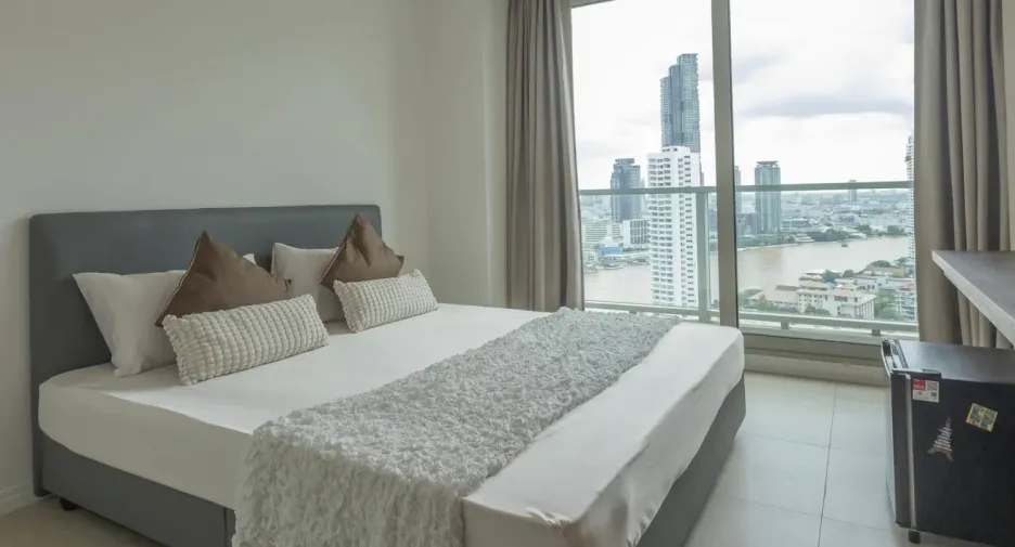 For rent 2 bedrooms apartment in Sathon, Bangkok
