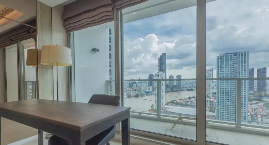 For rent 2 bedrooms apartment in Sathon, Bangkok