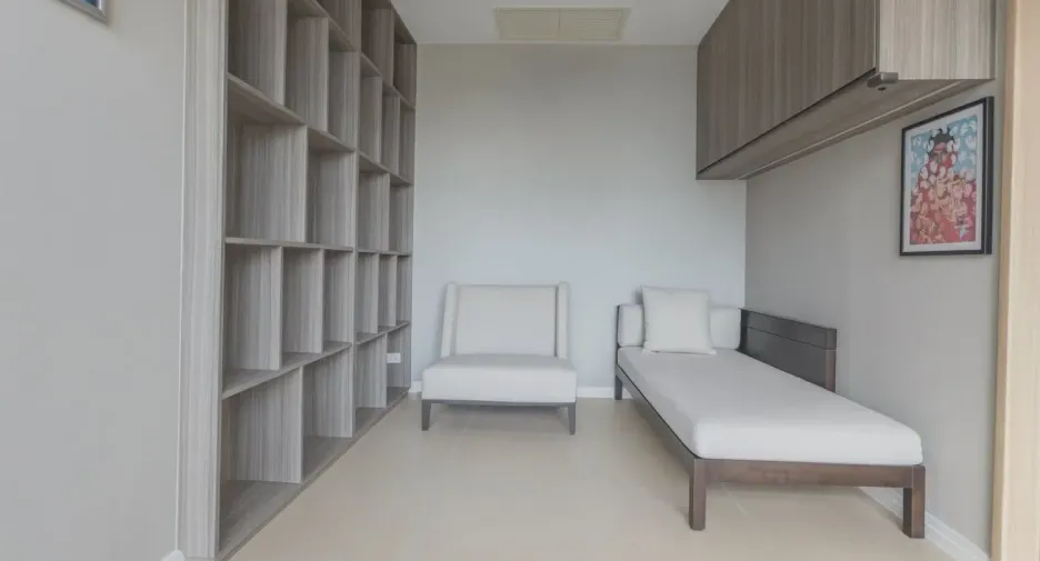For rent 2 bedrooms apartment in Sathon, Bangkok