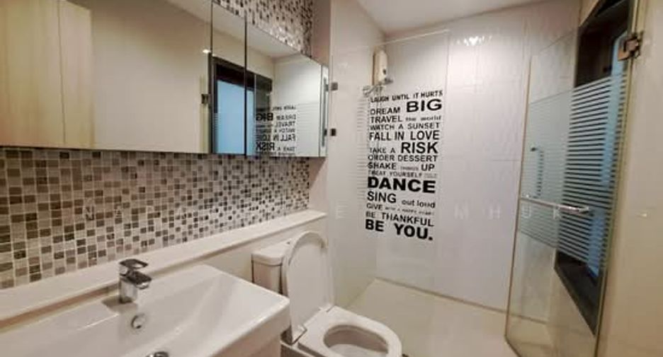 Wohnung zur Miete mit 2 Zimmer in Pathum Wan, Bangkok