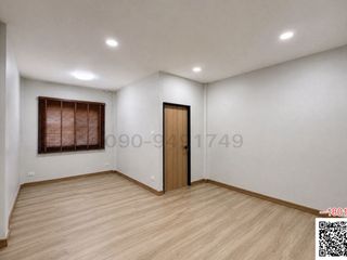 Reihenhaus zum Kauf mit 2 Zimmer in Khan Na Yao, Bangkok