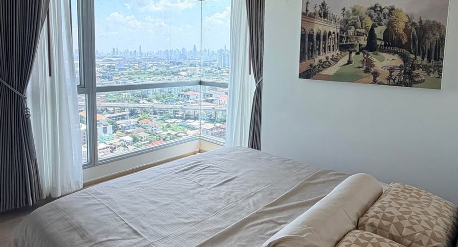 For rent 2 bedrooms condo in Phra Khanong, Bangkok