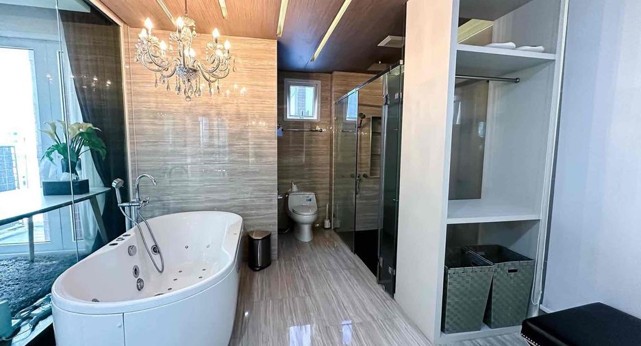 Wohnung zur Miete mit 3 Zimmer in Watthana, Bangkok