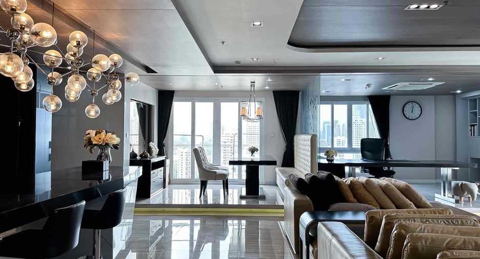 Wohnung zur Miete mit 3 Zimmer in Watthana, Bangkok