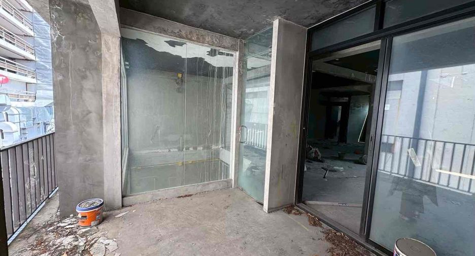 For sale そして for rent 4 ベッドルーム retail Space in Khlong Toei, Bangkok